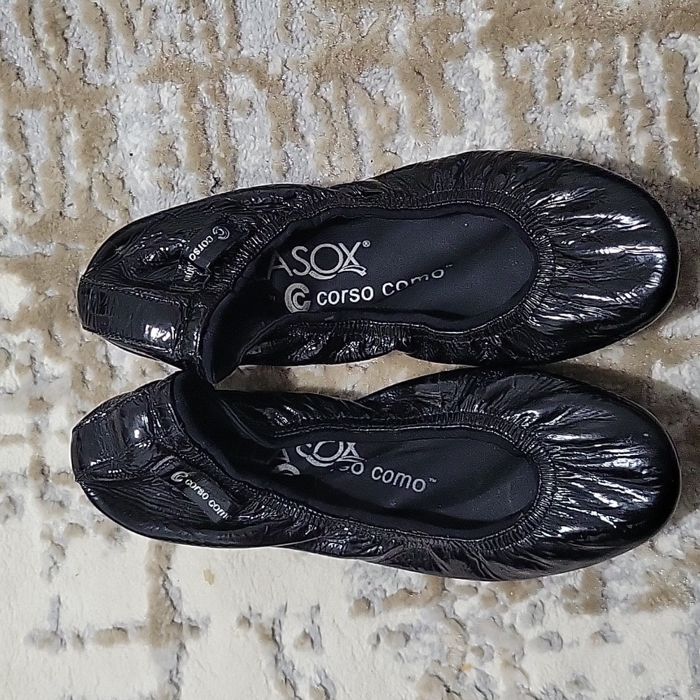 Shoes - Picture 3 of 3